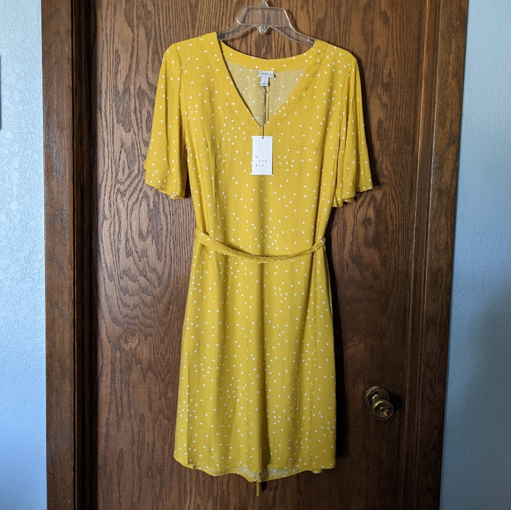 Flowy Yellow V-Neck Dress